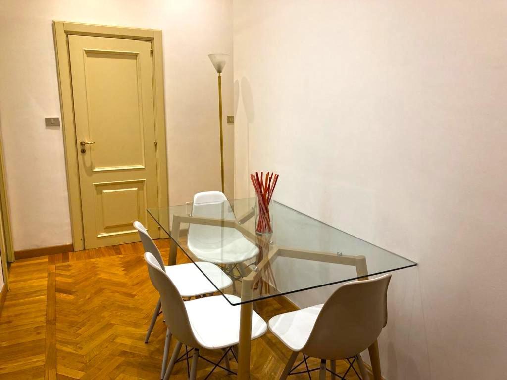 Castel Morrone Apartment Milano Dış mekan fotoğraf
